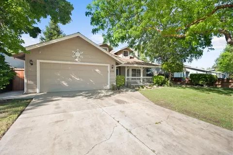 Exterior - 2705 Lahontan Dr, Modesto, CA 95358 photo 3 of 9