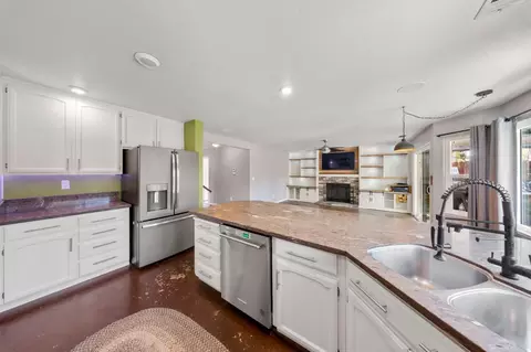 1071 Winters Dr, Manteca, CA 95337 photo 4
