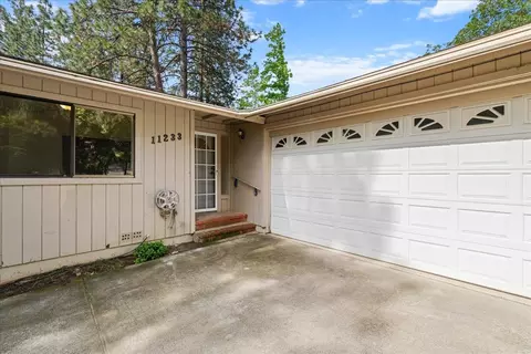 11233 Hackett Ct, Grass Valley, CA 95949 photo 2