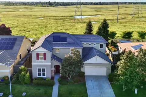 12011 Quail Falls Way, Rancho Cordova, CA 95742