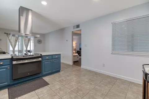 Kitchen - 3809 Longbridge Dr, Modesto, CA 95356 photo 3 of 4