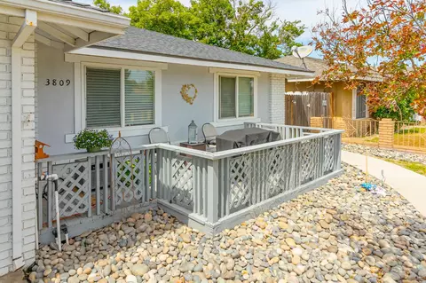 Exterior - 3809 Longbridge Dr, Modesto, CA 95356 photo 5 of 10