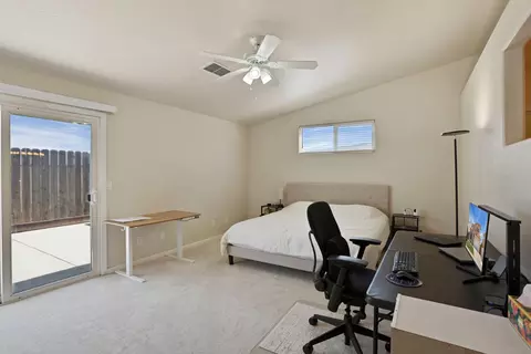 Bedroom - 308 Ashford Ave, Manteca, CA 95337 photo 3 of 7