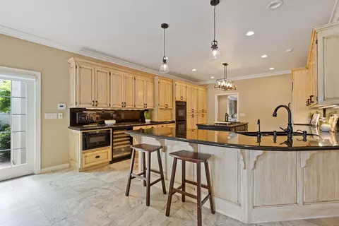 Kitchen - 5050 Lexington Cir, Loomis, CA 95650 photo 3 of 5