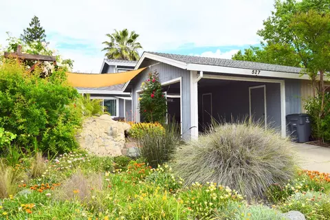 527 Bluebird Pl, Davis, CA 95616