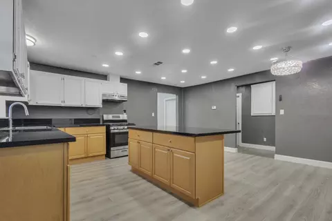 2335 E Washington St, Stockton, CA 95205