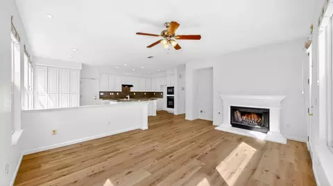 Living - 4210 Eveningside Ln, Tracy, CA 95377 photo 11 of 11