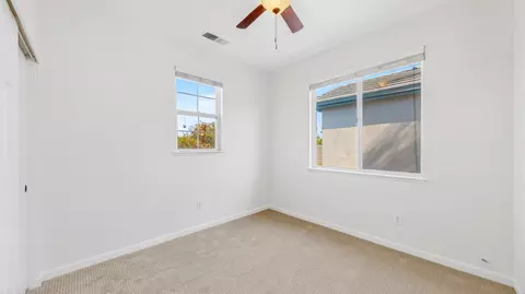Bedroom - 4210 Eveningside Ln, Tracy, CA 95377 photo 9 of 12