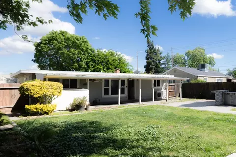 Exterior - 1417 Giahos Ave, Modesto, CA 95358 photo 6 of 7