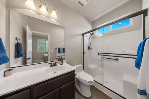 Bath - 4727 Sophia Ct, Keyes, CA 95328 photo 1 of 2