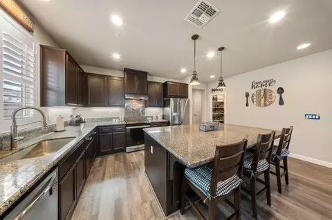 Kitchen - 4727 Sophia Ct, Keyes, CA 95328 photo 2 of 3