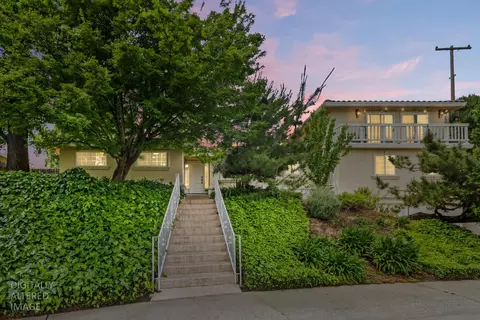 5105 Cocoa Palm Way, Fair Oaks, CA 95628