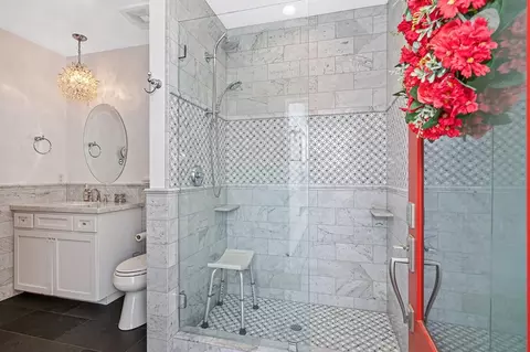 Bath - 2380 Delmar Ave, Penryn, CA 95663 photo 3 of 6