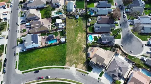 2900 Canyon Falls Dr, Modesto, CA 95351