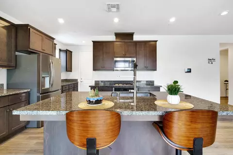 Kitchen - 6118 E Berkeley Ave, Fresno, CA 93727 photo 2 of 3