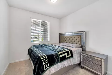 Bedroom - 6118 E Berkeley Ave, Fresno, CA 93727 photo 1 of 6