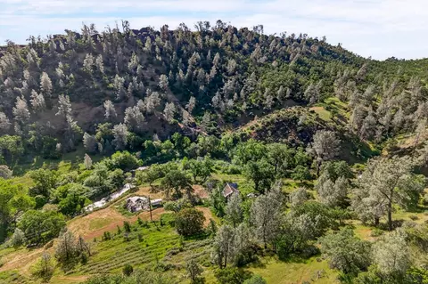 View/Area - 5595 Dream Valley Rd, Red Bluff, CA 96080 photo 8 of 11