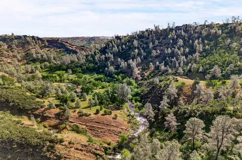 View/Area - 5595 Dream Valley Rd, Red Bluff, CA 96080 photo 10 of 11