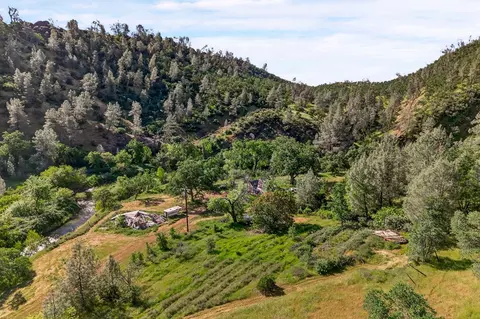 View/Area - 5595 Dream Valley Rd, Red Bluff, CA 96080 photo 7 of 11