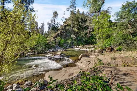 View/Area - 5595 Dream Valley Rd, Red Bluff, CA 96080 photo 1 of 11