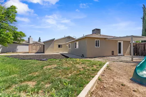 Exterior - 4005 Goldust Dr, Modesto, CA 95355 photo 6 of 9