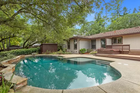 Exterior - 7249 Pine View Dr, Folsom, CA 95630 photo 6 of 9