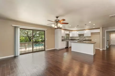 Living - 7249 Pine View Dr, Folsom, CA 95630 photo 2 of 6