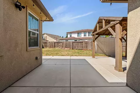 Exterior - 3264 Showcase Way, Modesto, CA 95356 photo 2 of 5