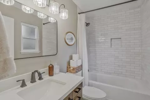 Bath - 3680 Maple St, Rocklin, CA 95677 photo 2 of 2