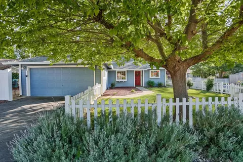 Exterior - 3680 Maple St, Rocklin, CA 95677 photo 1 of 8