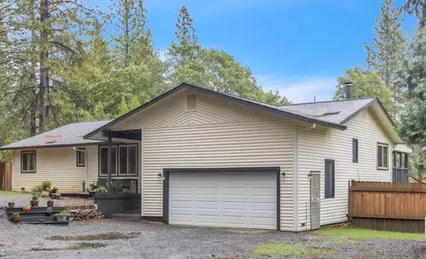 6165 Happy Pines Dr, Foresthill, CA 95631
