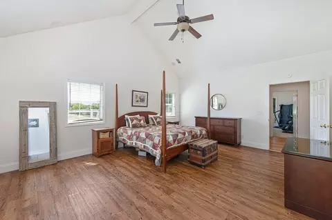 Bedroom - 2899 Stagecoach Rd, Placerville, CA 95667 photo 8 of 9