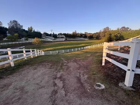 Exterior - 2899 Stagecoach Rd, Placerville, CA 95667 photo 17 of 20