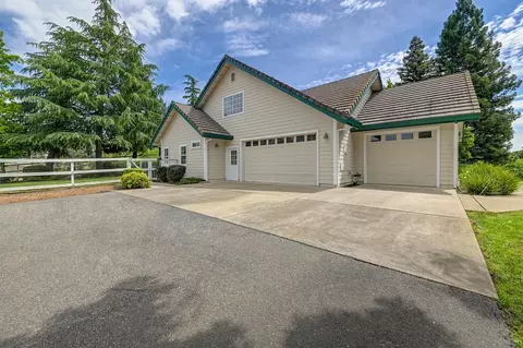 Exterior - 2899 Stagecoach Rd, Placerville, CA 95667 photo 14 of 20