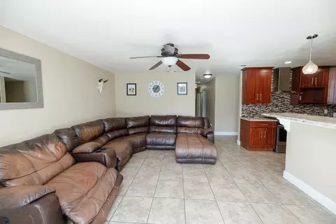 902 Meladee Ln, Galt, CA 95632 photo 7