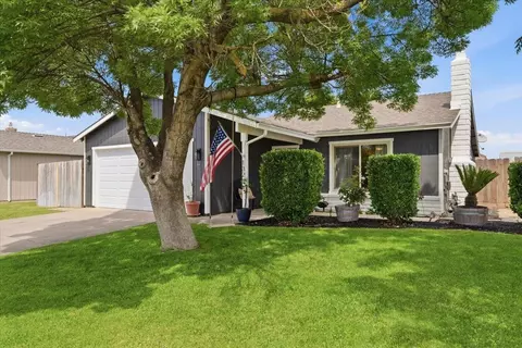Exterior - 1327 Elena Dr, Ripon, CA 95366 photo 3 of 9