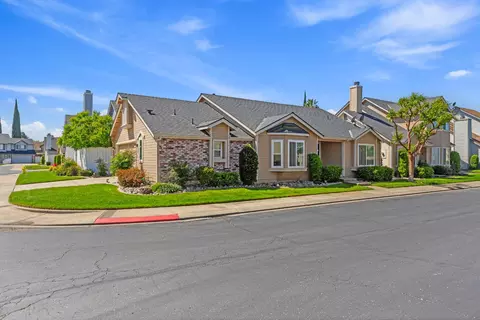 Exterior - 2828 Field Stone St, Modesto, CA 95355 photo 5 of 7