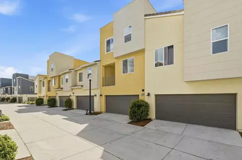 Exterior - 3818 E Commerce Way, Sacramento, CA 95834 photo 6 of 7