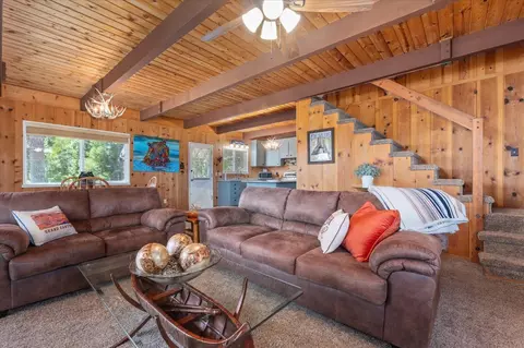 Living - 1968 Kit Carson Cir, Arnold, CA 95223 photo 4 of 5