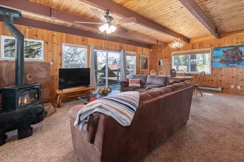 Living - 1968 Kit Carson Cir, Arnold, CA 95223 photo 3 of 5