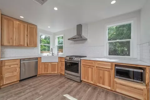Kitchen - 2634 Clay St, Placerville, CA 95667 photo 2 of 4