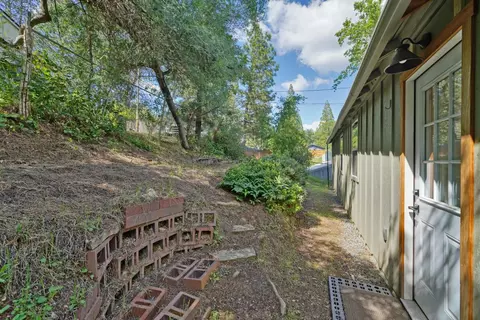 Exterior - 2634 Clay St, Placerville, CA 95667 photo 6 of 13