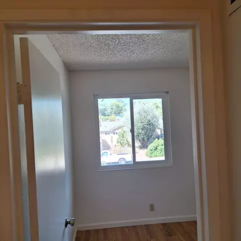 Bedroom - 2007 Alta Loma St, Davis, CA 95616 photo 5 of 7