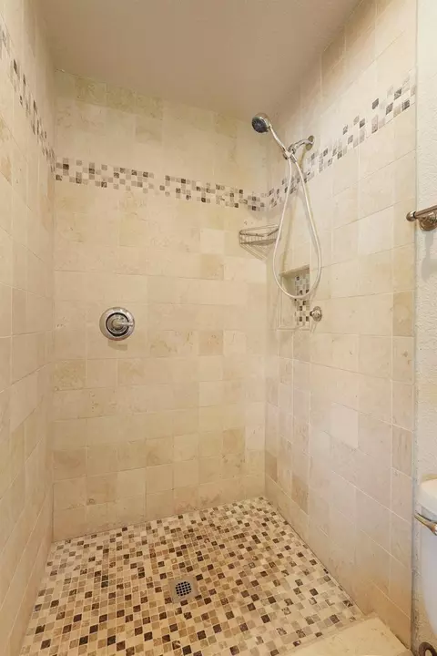 Bath - 5580 Foothill Rd, Rocklin, CA 95677 photo 6 of 6