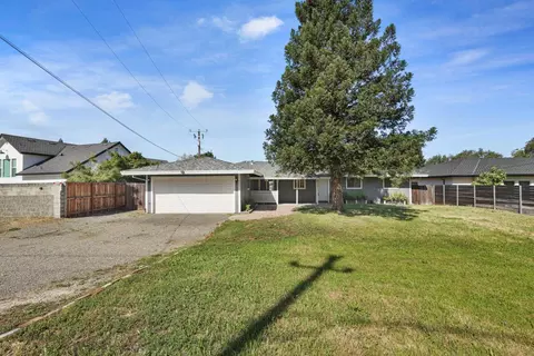 Exterior - 5580 Foothill Rd, Rocklin, CA 95677 photo 2 of 15