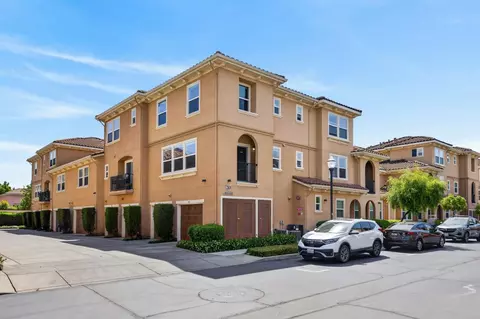 4800 Westlake Pkwy #2003, Sacramento, CA 95835
