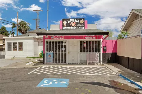 Exterior - 210 S Central Ave, Lodi, CA 95240 photo 2 of 13