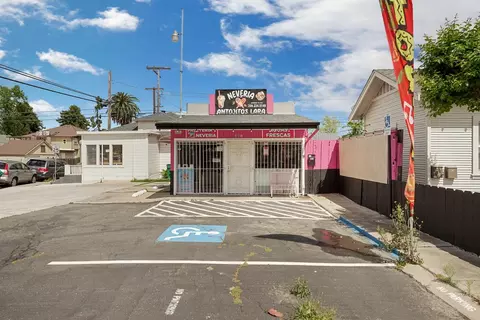 Exterior - 210 S Central Ave, Lodi, CA 95240 photo 1 of 13