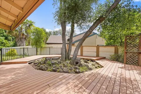 Exterior - 6015 Rustic Hills Dr, Rocklin, CA 95677 photo 4 of 9