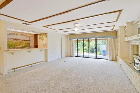 Living - 6015 Rustic Hills Dr, Rocklin, CA 95677 photo 2 of 8